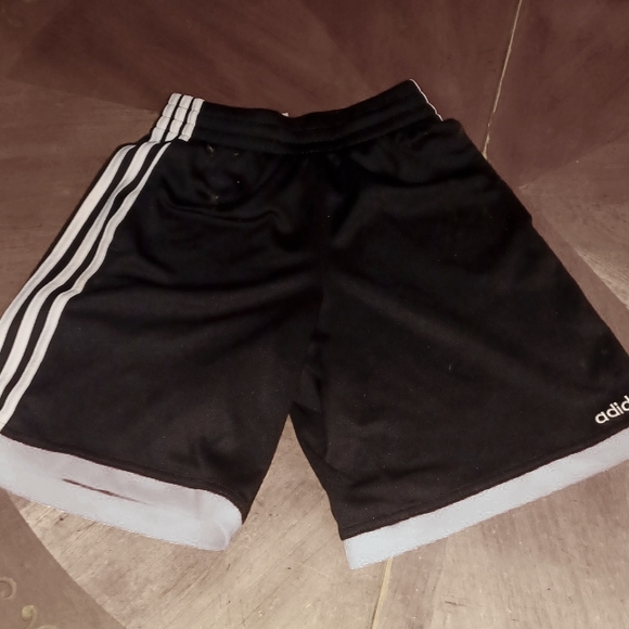 Adidas shorts - Picture 1 of 6